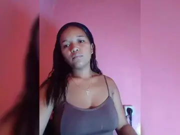 Vaninah  live sex cam