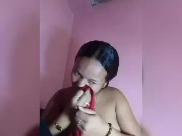 Vaninah  live sex cam