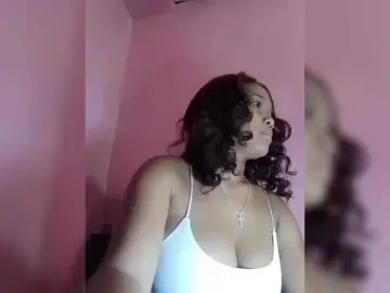 Vaninah  live sex cam