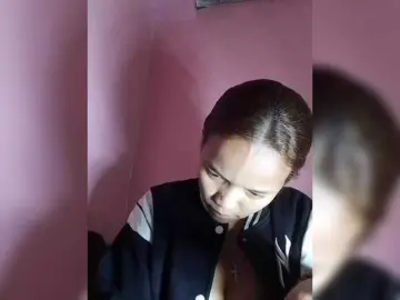 Vaninah  live sex cam