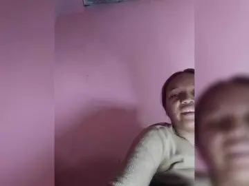 Vaninah  live sex cam