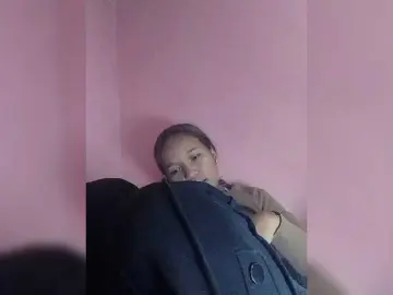 Vaninah  live sex cam