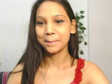 Yashika  live sex cam