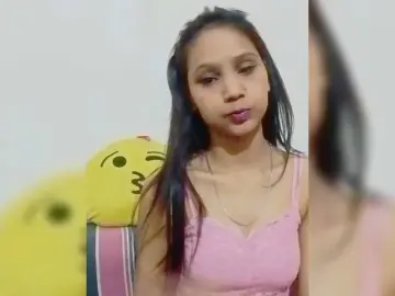 Yashika  live sex cam