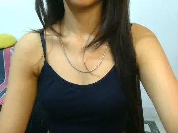 Yashika  live sex cam