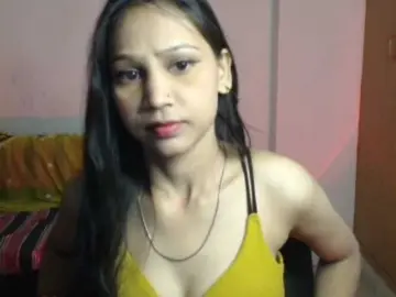 Yashika  live sex cam