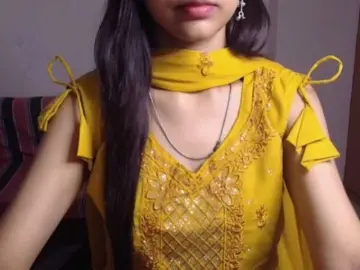 Yashika  live sex cam