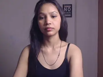 Yashika  live sex cam