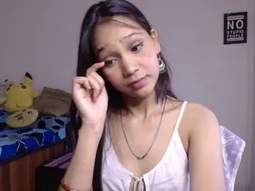 Yashika  live sex cam