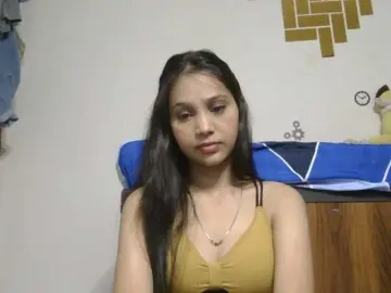 Yashika  live sex cam