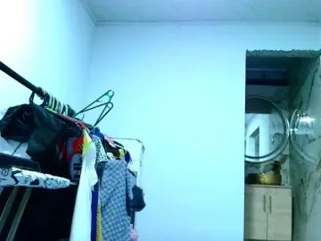 Aisha5  live sex cam