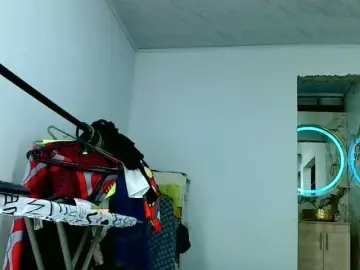 Aisha5  live sex cam