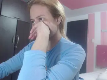 AmandaRoses  live sex cam