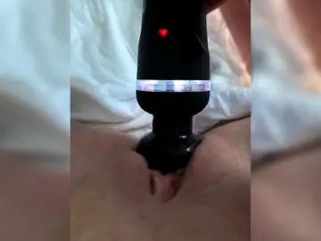 Fox-sexi  live sex cam