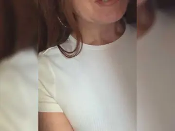 Fox-sexi  live sex cam