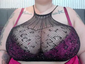GabiBigBoobs  live sex cam