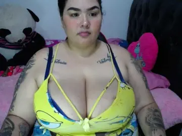 GabiBigBoobs  live sex cam