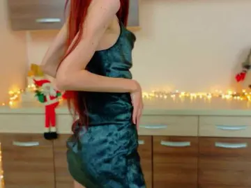 Julia-Jae  live sex cam