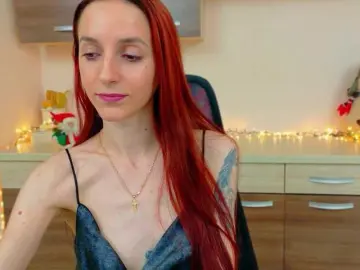 Julia-Jae  live sex cam