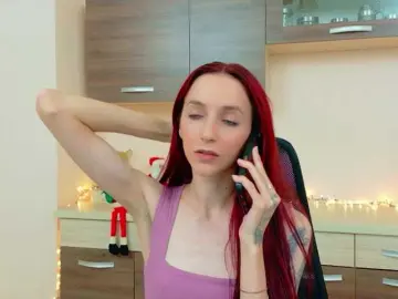 Julia-Jae  live sex cam