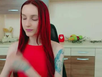 Julia-Jae  live sex cam