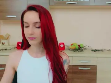 Julia-Jae  live sex cam