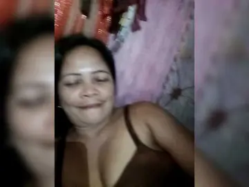 MiaaMorre  live sex cam