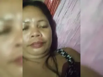 MiaaMorre  live sex cam