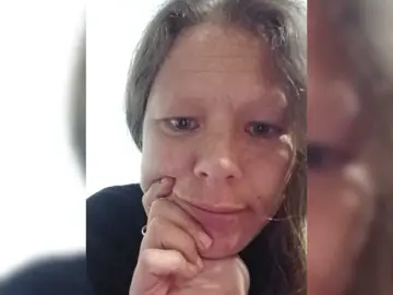 Rosieleeann723  live sex cam