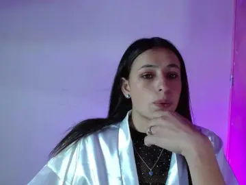 Yiskasmith  live sex cam