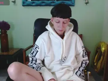 LiamBrown09  live sex cam