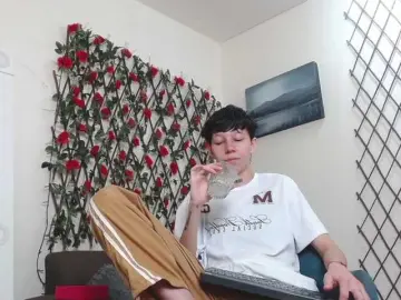 LiamBrown09  live sex cam
