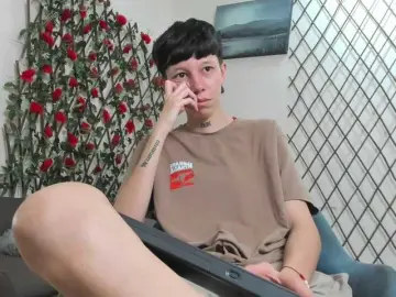 LiamBrown09  live sex cam
