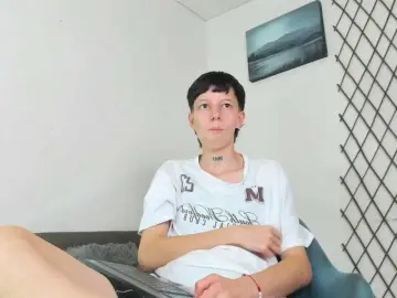 LiamBrown09  live sex cam
