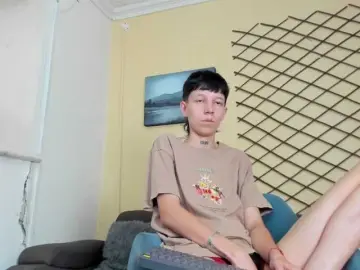 LiamBrown09  live sex cam