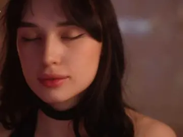 Hor-neyJ0zy  live sex cam