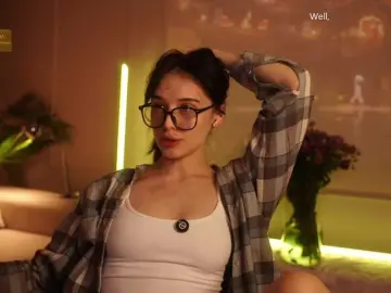 Hor-neyJ0zy  live sex cam