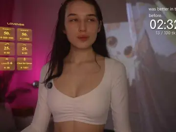 Hor-neyJ0zy  live sex cam