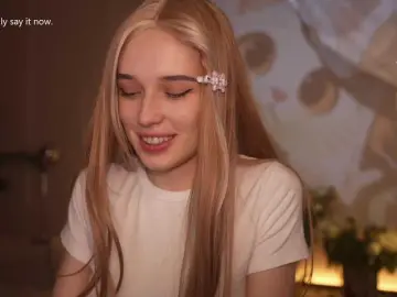 Hor-neyJ0zy  live sex cam