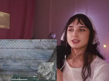 Hor-neyJ0zy  live sex cam