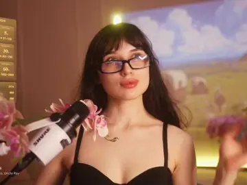 Hor-neyJ0zy  live sex cam