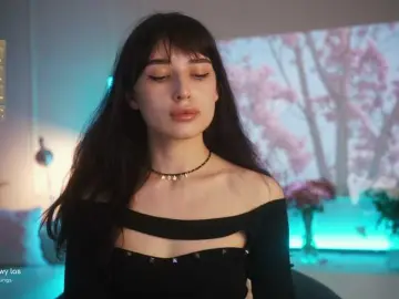 Hor-neyJ0zy  live sex cam