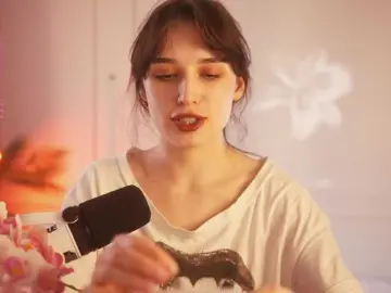Hor-neyJ0zy  live sex cam