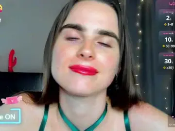 Megannfox3  live sex cam