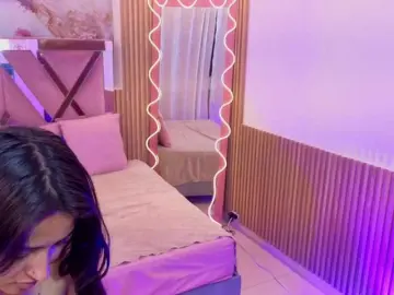 AUROORA-TAY  live sex cam