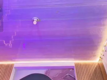 AUROORA-TAY  live sex cam