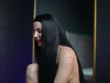 GiaEasyIce  live sex cam