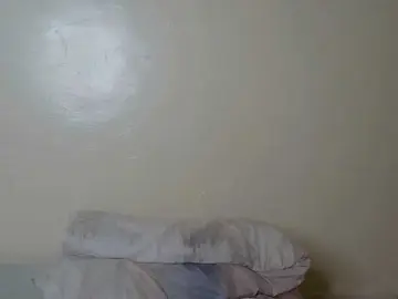 HornyZara  live sex cam