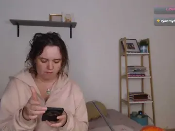 LelaRyann  live sex cam