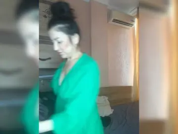 Lyuzaa  live sex cam
